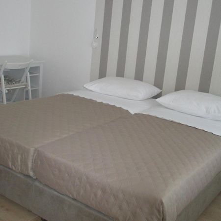 Apartments Mateo - 60M From Sea Primosten Ngoại thất bức ảnh