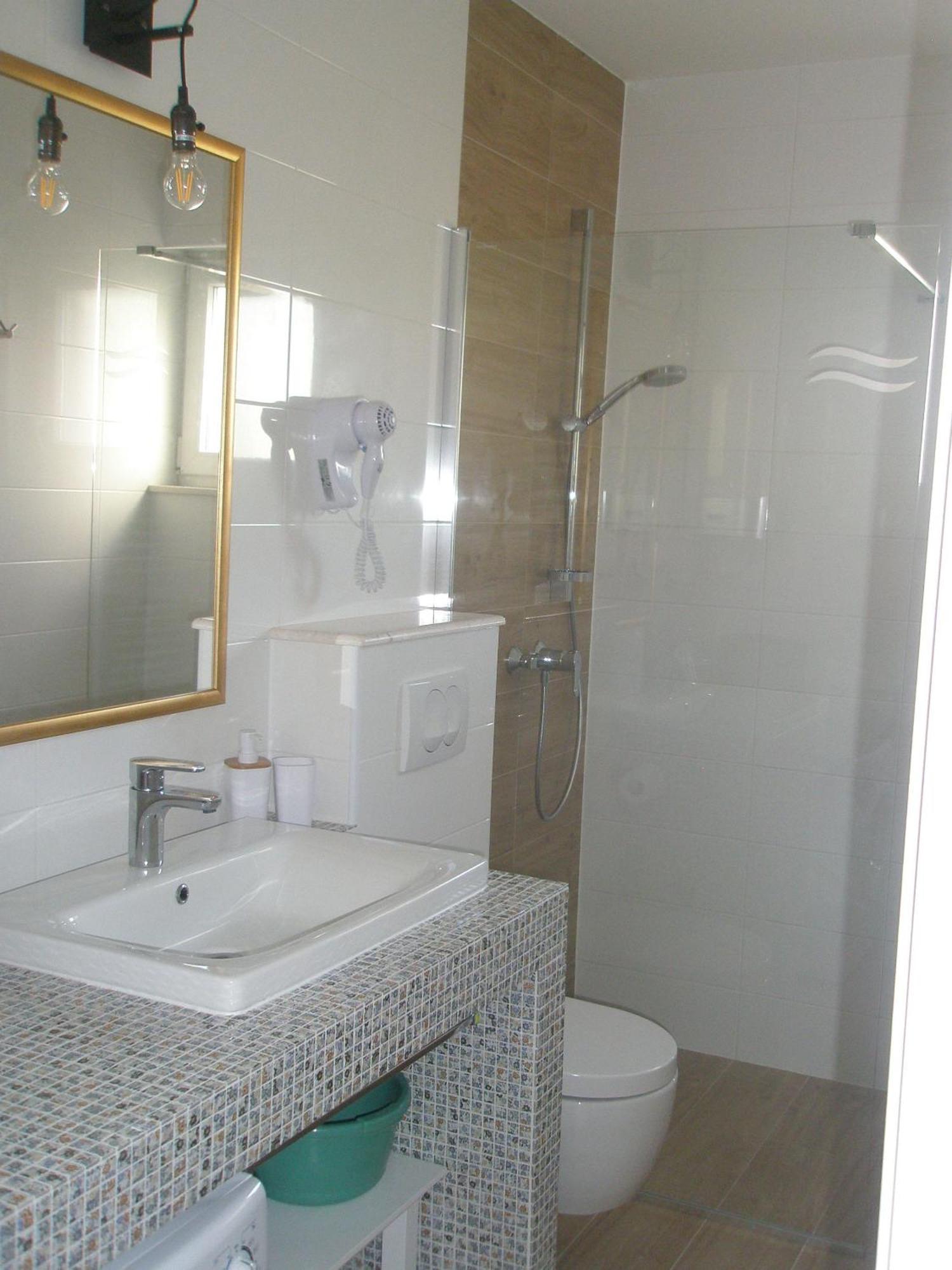 Apartments Mateo - 60M From Sea Primosten Ngoại thất bức ảnh